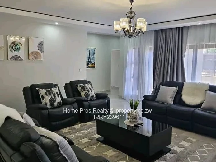 Stylish 5-Bed Marlborough Home 1992m² — Borehole & Solar