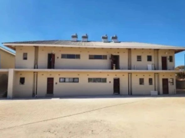 2 Bedroom Flat & Apartment