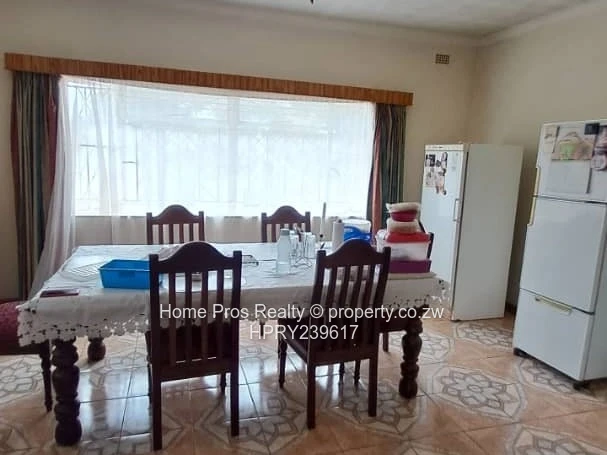 Spacious 4BR Emerald Hill Home on 2030m² — Borehole