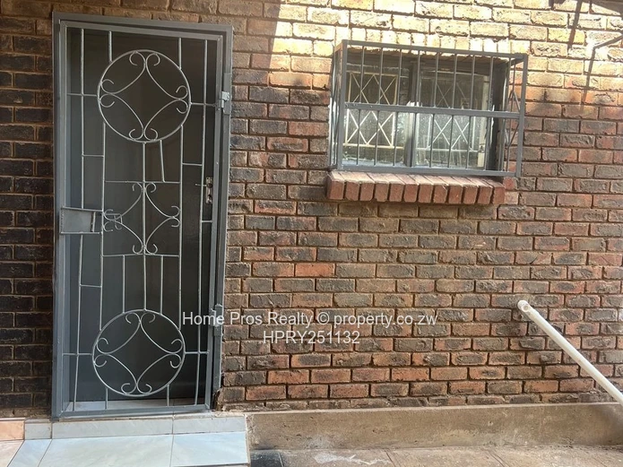 Mufakose House To Let